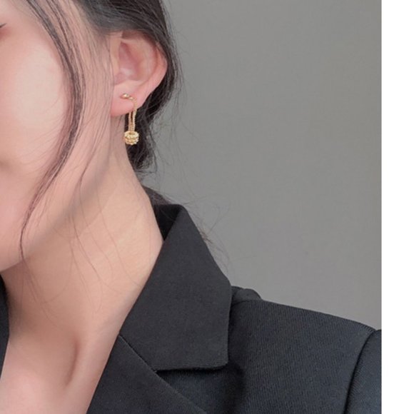 💙💕💕Last one Minimalist Circles Earrings - Picture 3 of 11